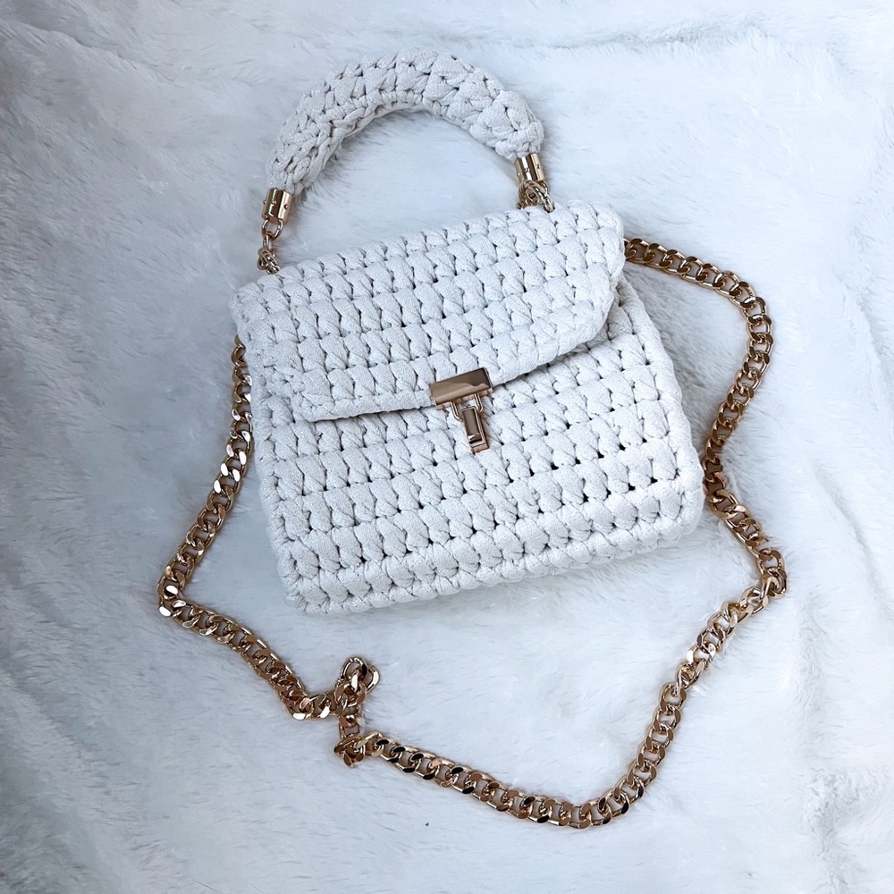 NEW Luxury Knit Crotchet White Lurex Flap Shoulder Bag Gold Hardware